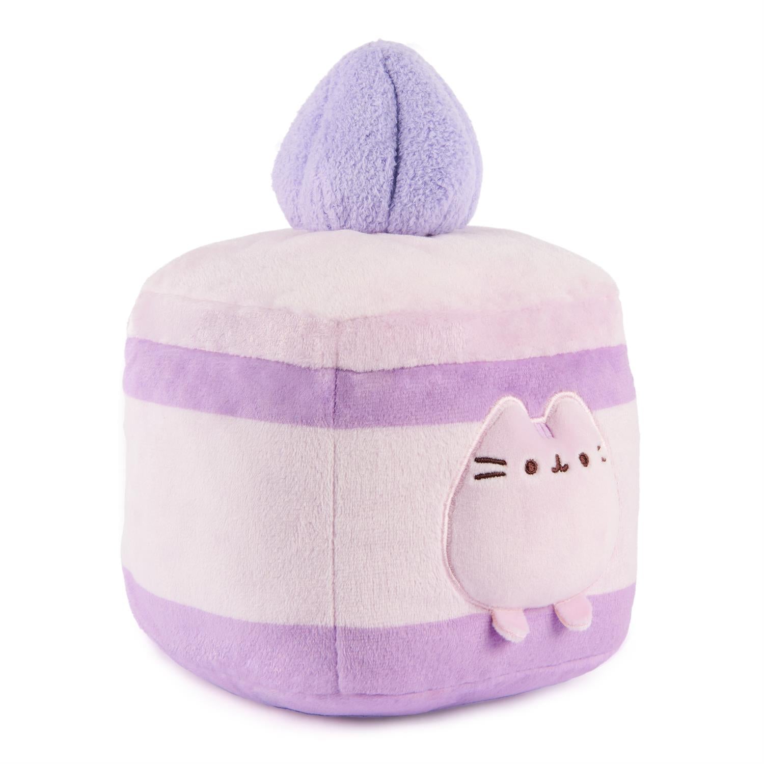 Pusheen cat cake plush toy.