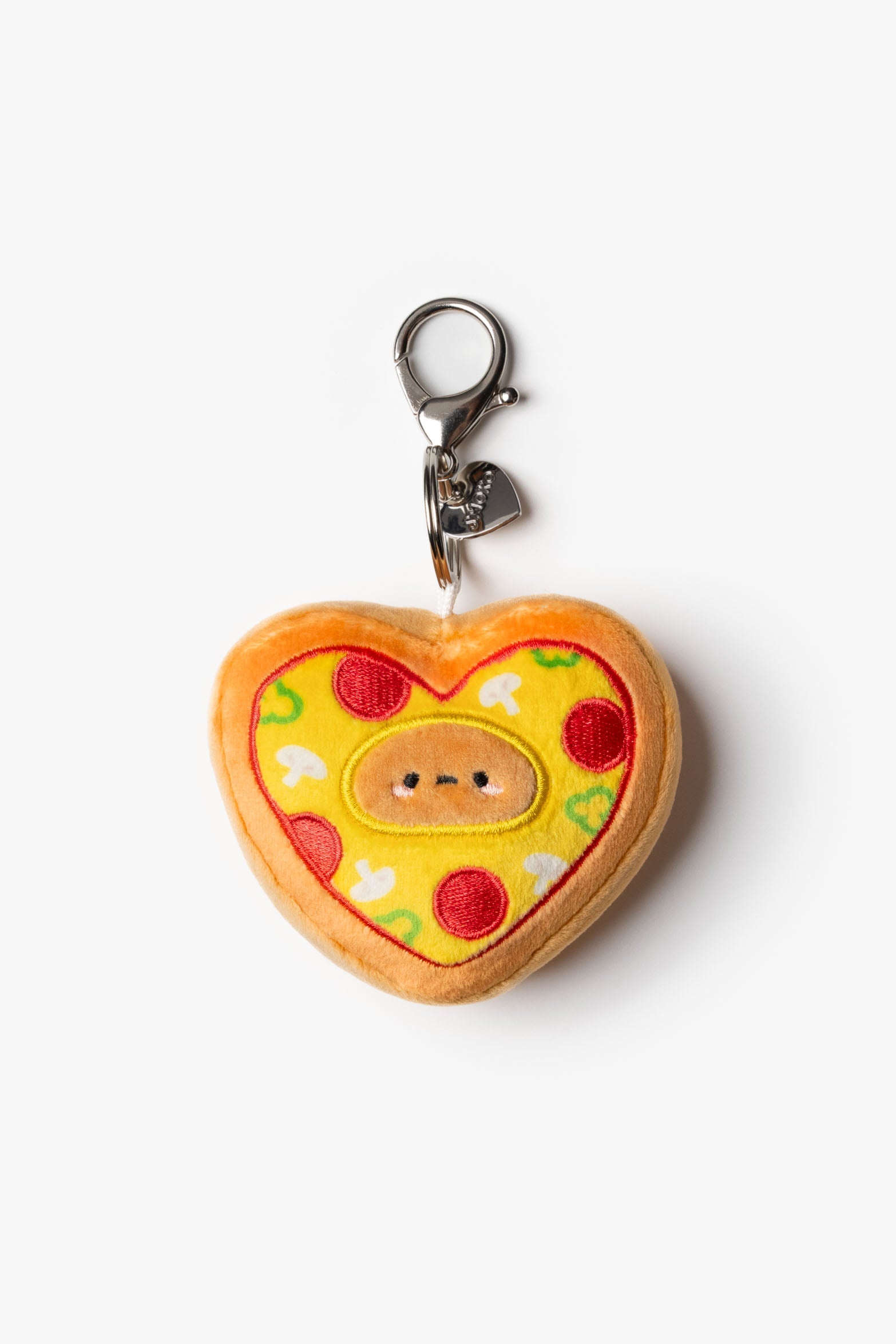 Heart-shaped pizza plush keychain.