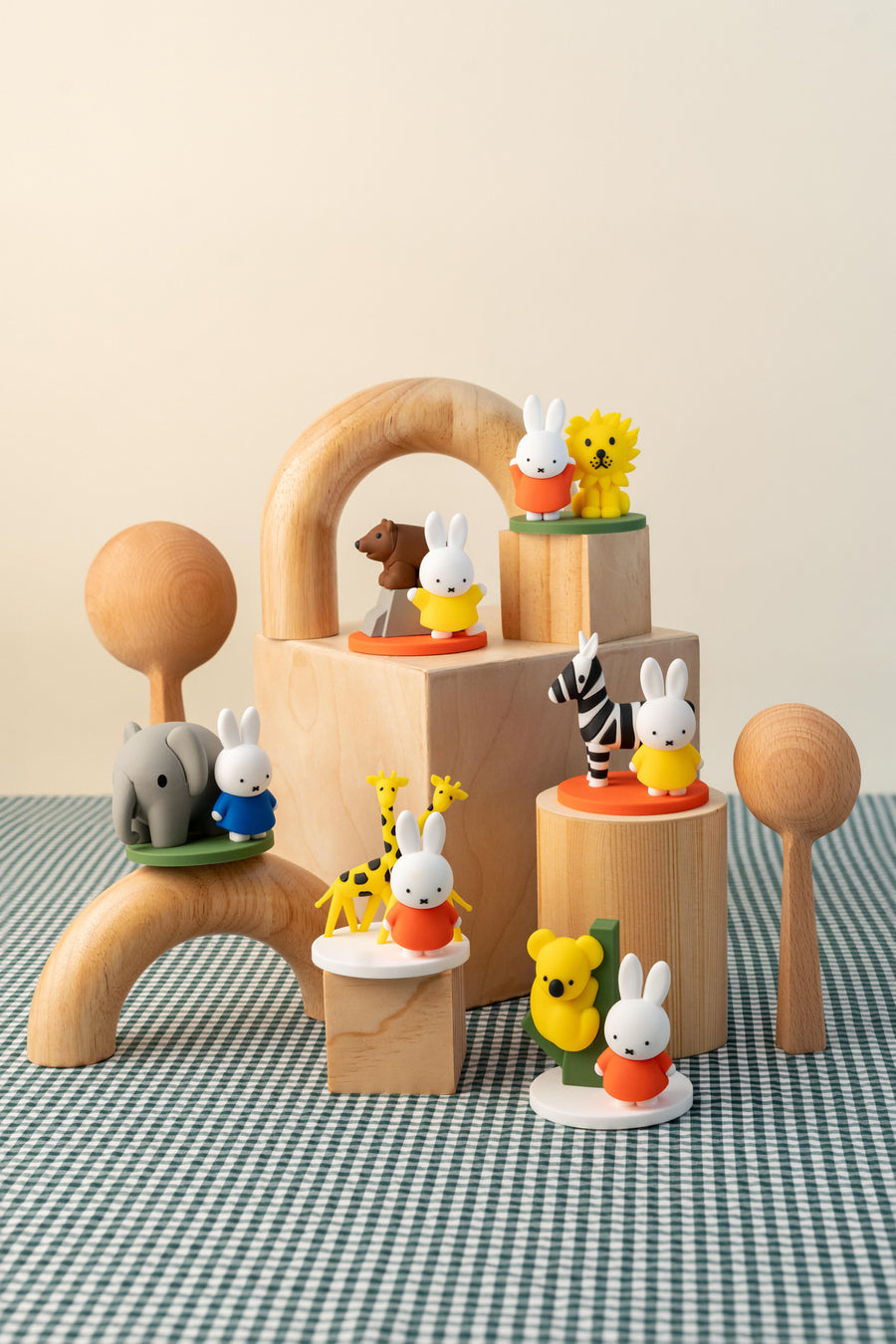 Smoko Miffy Goes to the Zoo Blind Box Figure – JINI MINI