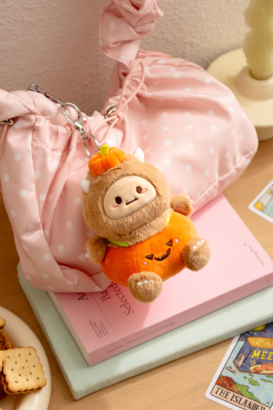 パープルヌビ＆苺ふっくらサコッシュ　新柄ウィドミーダッキー　コヤンイサムチョン Smoko Pumpkin Hank Yeti Bag Charm – JINI MINI