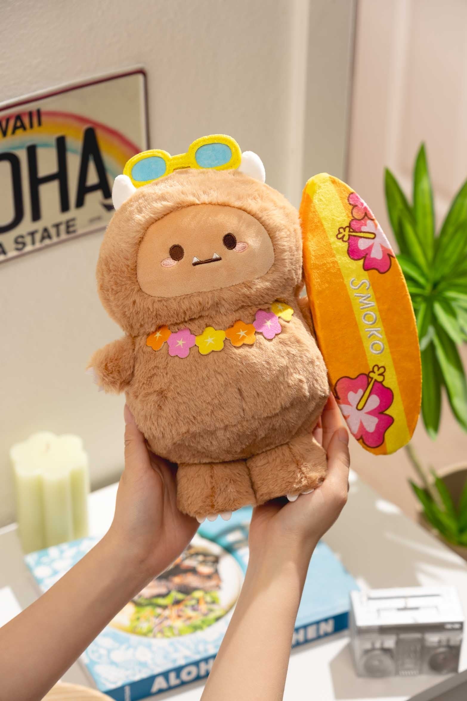 Surfer Hank Yeti Midi Mochi Plush by Smoko – JINI MINI